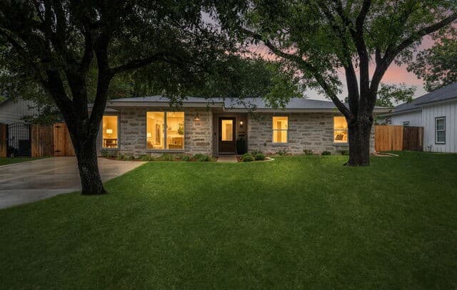 535 Brightwood Pl