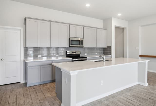 253  Holland Park, Schertz, TX 78108 — photo 12