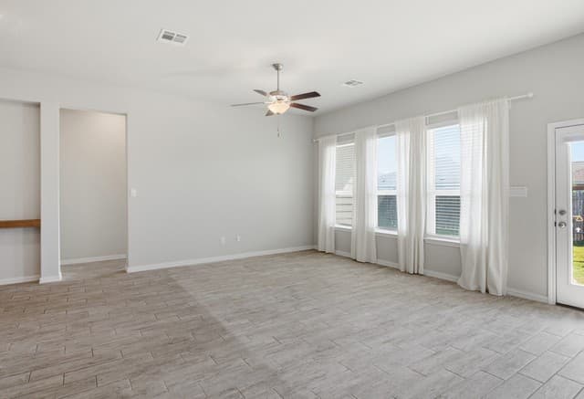 253  Holland Park, Schertz, TX 78108 — photo 4