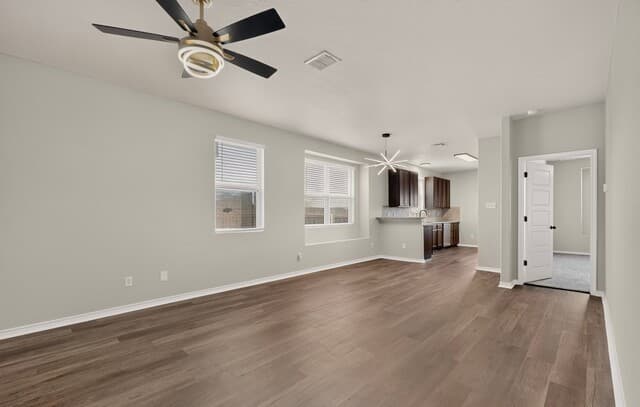 10423  Green Prairie, San Antonio, TX 78223 — photo 6