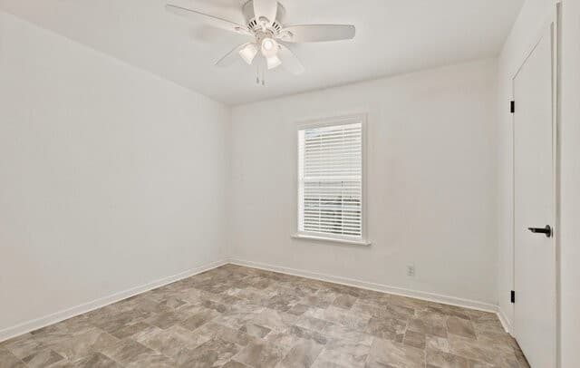 231  Cicero Dr, San Antonio, TX 78218 — photo 15