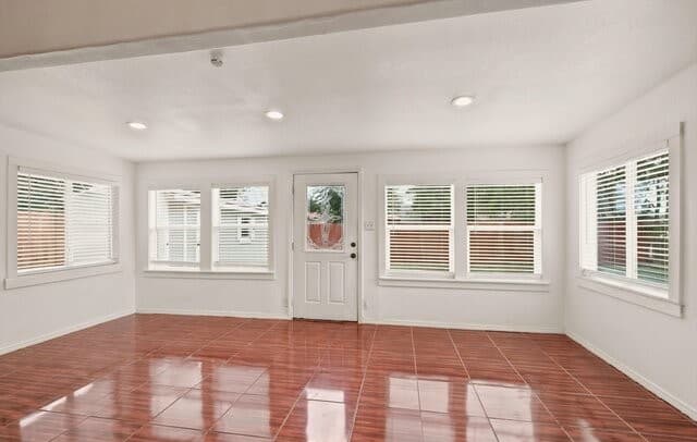 231  Cicero Dr, San Antonio, TX 78218 — photo 9