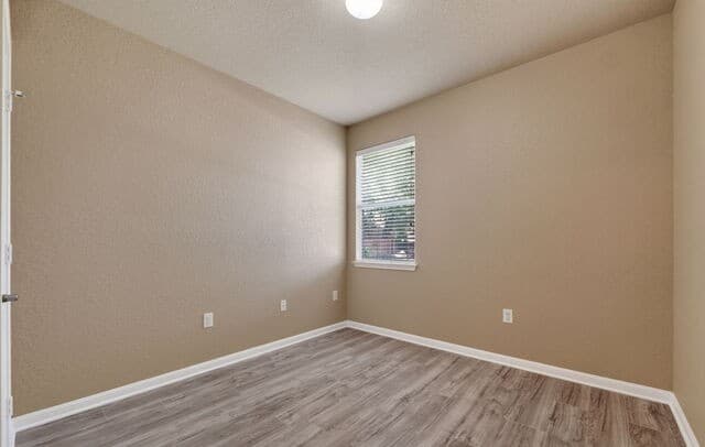 2119  Catfish Pond, San Antonio, TX 78224 — photo 17