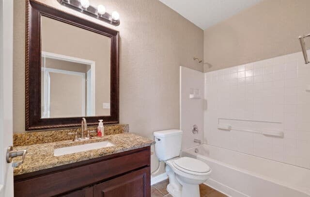 2119  Catfish Pond, San Antonio, TX 78224 — photo 18