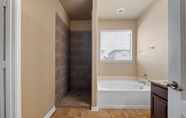 2119  Catfish Pond, San Antonio, TX 78224 — photo 23