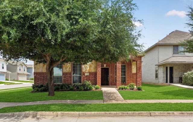 2119  Catfish Pond, San Antonio, TX 78224 — photo 3