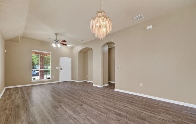 2119  Catfish Pond, San Antonio, TX 78224 — photo 6