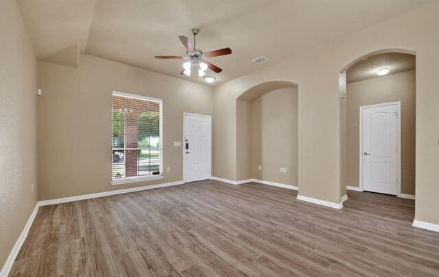 2119  Catfish Pond, San Antonio, TX 78224 — photo 8