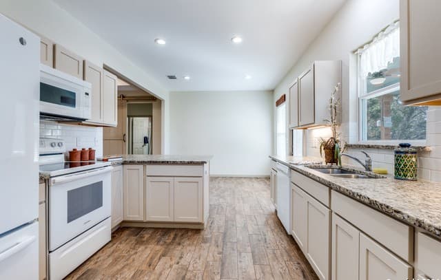 2336  Hornsby, Spring Branch, TX 78070 — photo 5