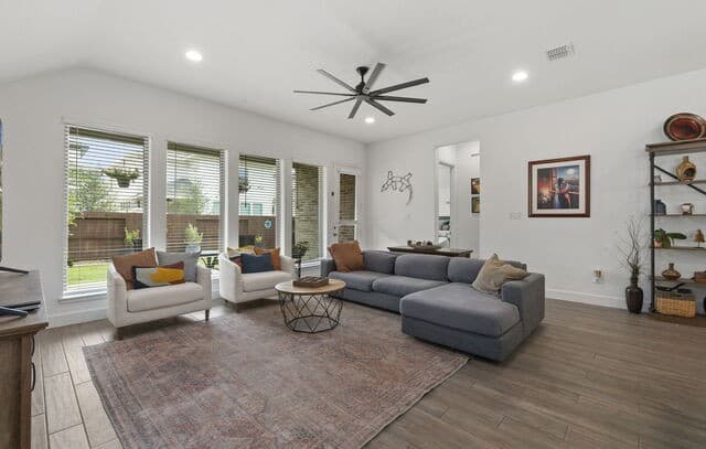 12611  Dewberry Crk, San Antonio, TX 78254 — photo 7