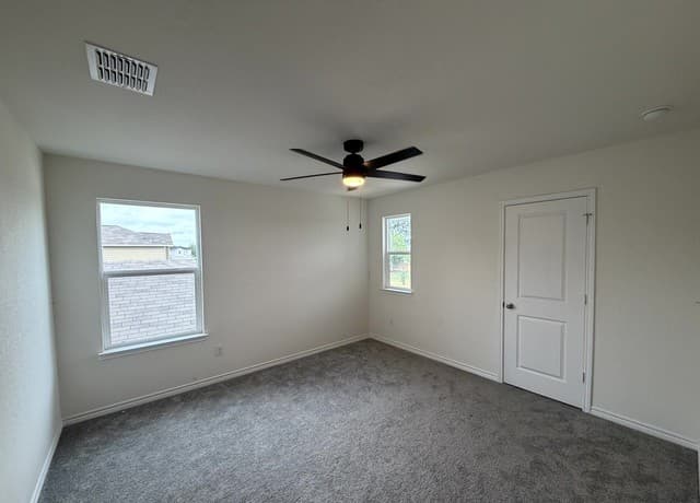 4554  Otra Otra Dr, San Antonio, TX 78222 — photo 19