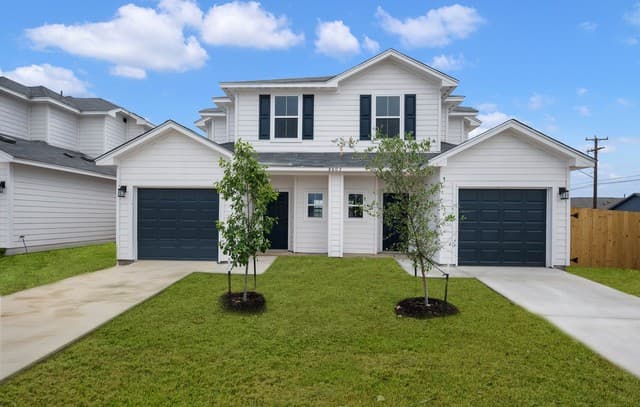 8615  Valentina Way Unit 101