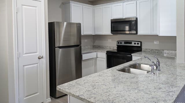 5330  Lisa Pt Unit 104, Converse, TX 78152 — photo 6