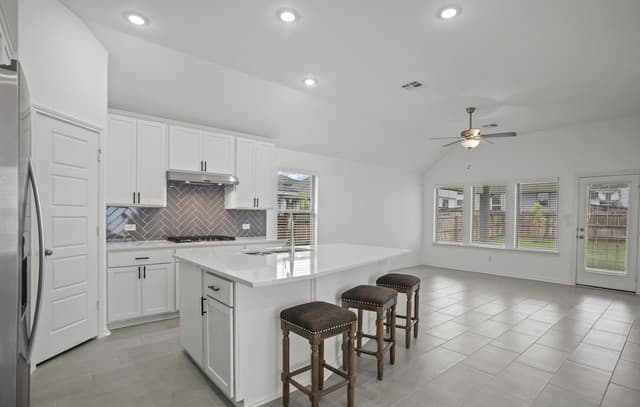 4964  Park Mnr, Marion, TX 78124 — photo 5