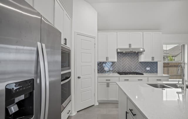 4964  Park Mnr, Marion, TX 78124 — photo 7