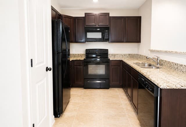 7011  Donovan Way, San Antonio, TX 78244 — photo 5