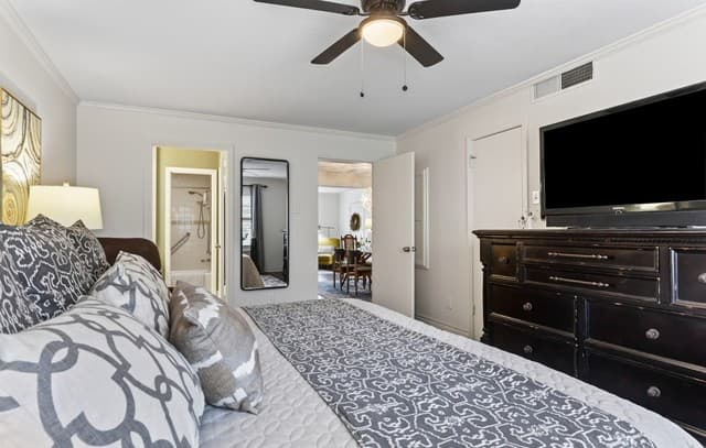 105  Ruelle Ln Unit 105, San Antonio, TX 78209 — photo 17