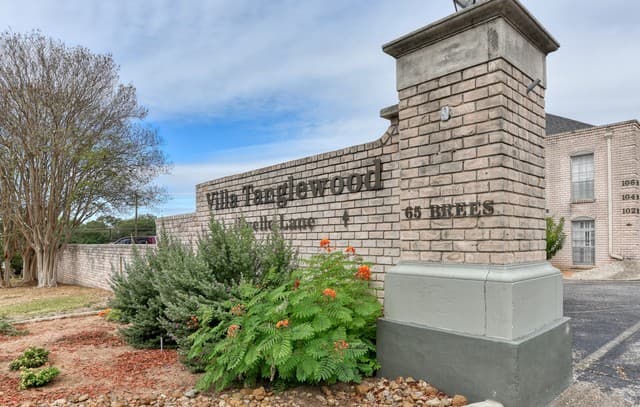 105  Ruelle Ln Unit 105, San Antonio, TX 78209 — photo 22