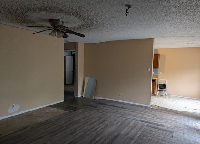 7681  Tarrasa, San Antonio, TX 78239 — photo 4