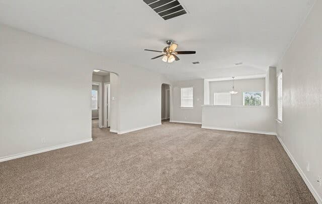 8907  Taylor Grv, San Antonio, TX 78254 — photo 15