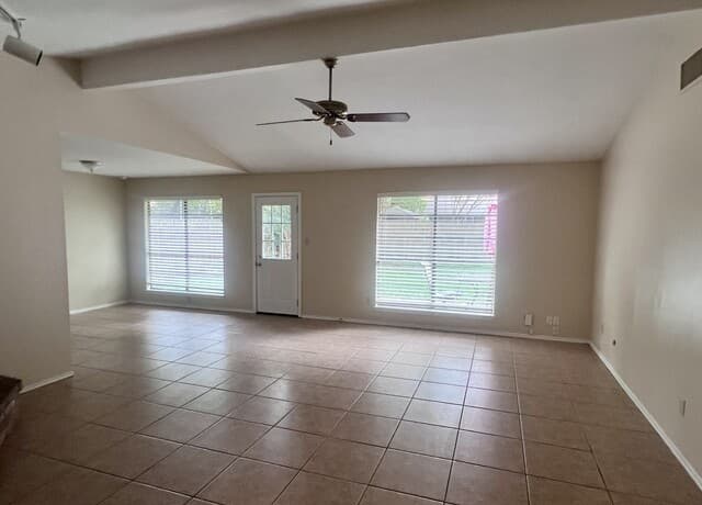 2847  Burning Rock St, San Antonio, TX 78247 — photo 5