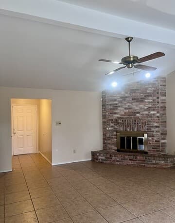 2847  Burning Rock St, San Antonio, TX 78247 — photo 7