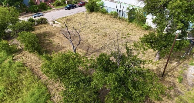 1720 W Salinas, San Antonio, TX 78207 — photo 11