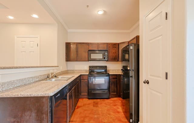 5015  Stowers Blvd, San Antonio, TX 78238 — photo 7