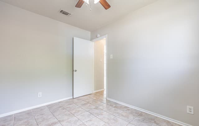 2306  Fairhill St, San Antonio, TX 78228 — photo 24