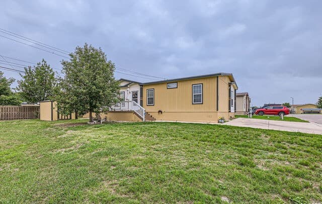 414  Bucks Circle, Converse, TX 78109 — photo 2