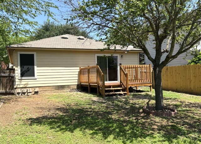 6726  Benke Farm, San Antonio, TX 78239 — photo 22