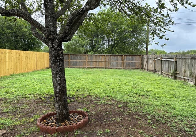 6726  Benke Farm, San Antonio, TX 78239 — photo 23