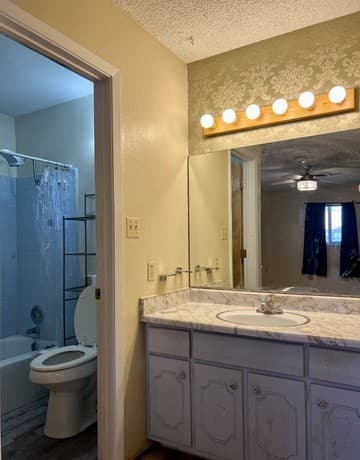 215  Lantana Ln, Pleasanton, TX 78064 — photo 19