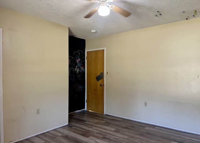 215  Lantana Ln, Pleasanton, TX 78064 — photo 23
