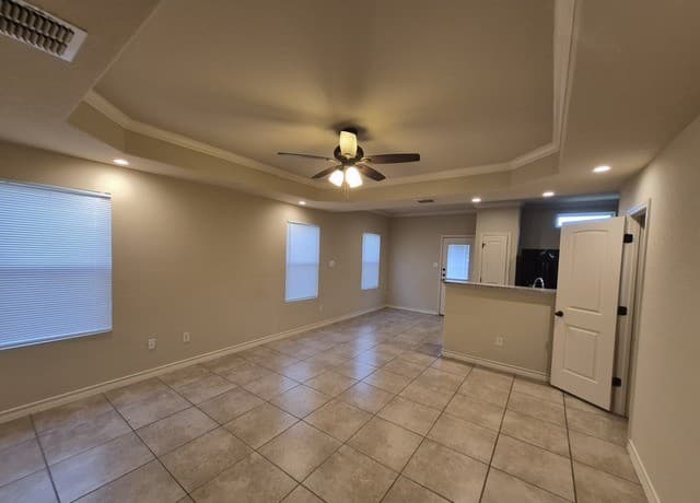 6850  Lakeview Dr. Unit 101, San Antonio, TX 78244 — photo 2