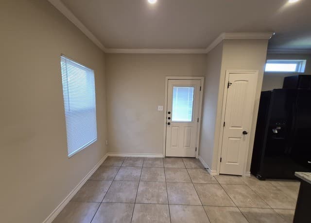 6850  Lakeview Dr. Unit 101, San Antonio, TX 78244 — photo 5