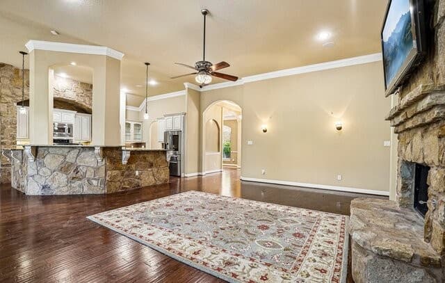 21411  Liguria Dr, Garden Ridge, TX 78266 — photo 9