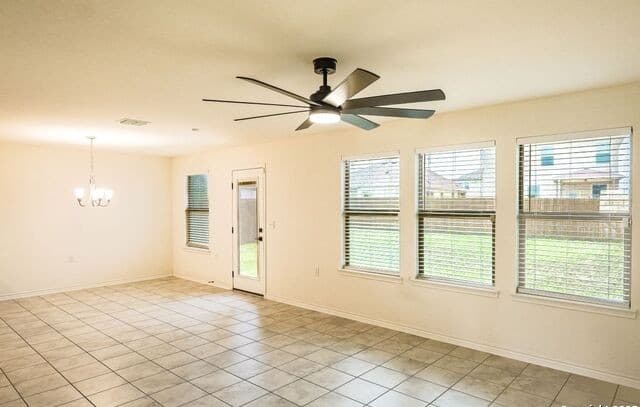 5527  Castle Brook Dr, San Antonio, TX 78218 — photo 3