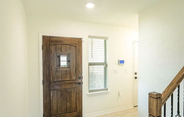 5527  Castle Brook Dr, San Antonio, TX 78218 — photo 7