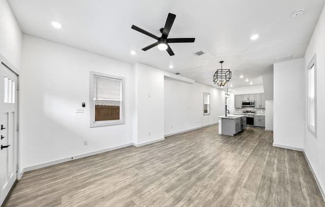 1727 E Crockett St, San Antonio, TX 78202 — photo 4
