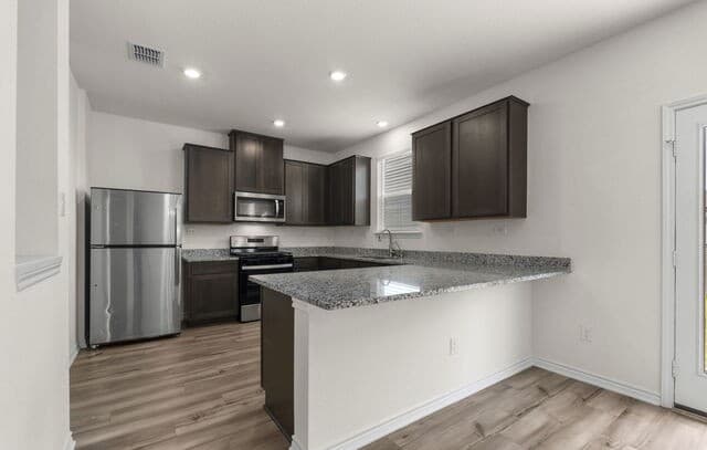 5012  Arrow Vis, Schertz, TX 78124 — photo 13