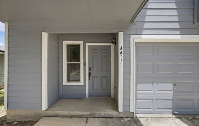 4411  Wrangler Run, San Antonio, TX 78223 — photo 2