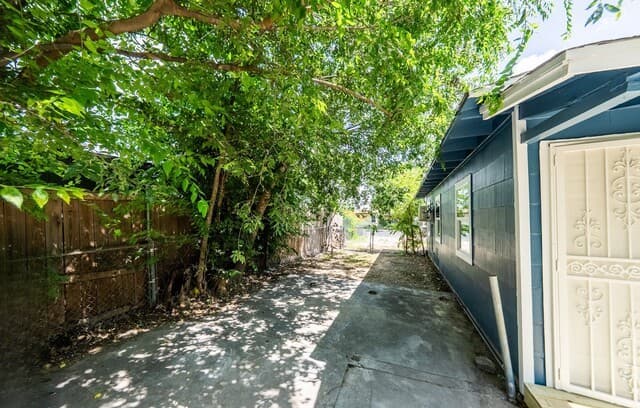 10  Linden Ave, San Antonio, TX 78211 — photo 17