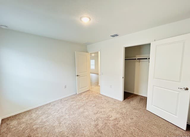 1435  Riojas Rd, San Antonio, TX 78224 — photo 10