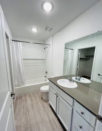 1435  Riojas Rd, San Antonio, TX 78224 — photo 8