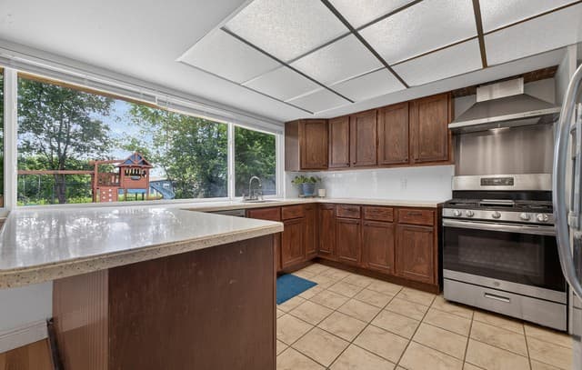 6002  Pine Valley Dr, San Antonio, TX 78242 — photo 17