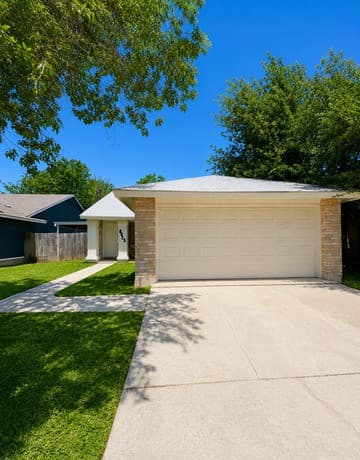 8023  Laurel Bend, San Antonio, TX 78250 — photo 2