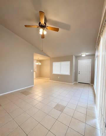 8023  Laurel Bend, San Antonio, TX 78250 — photo 4