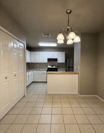 8023  Laurel Bend, San Antonio, TX 78250 — photo 5