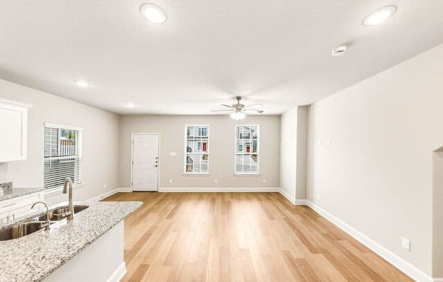 7215  Magnolia Crk, San Antonio, TX 78252 — photo 7